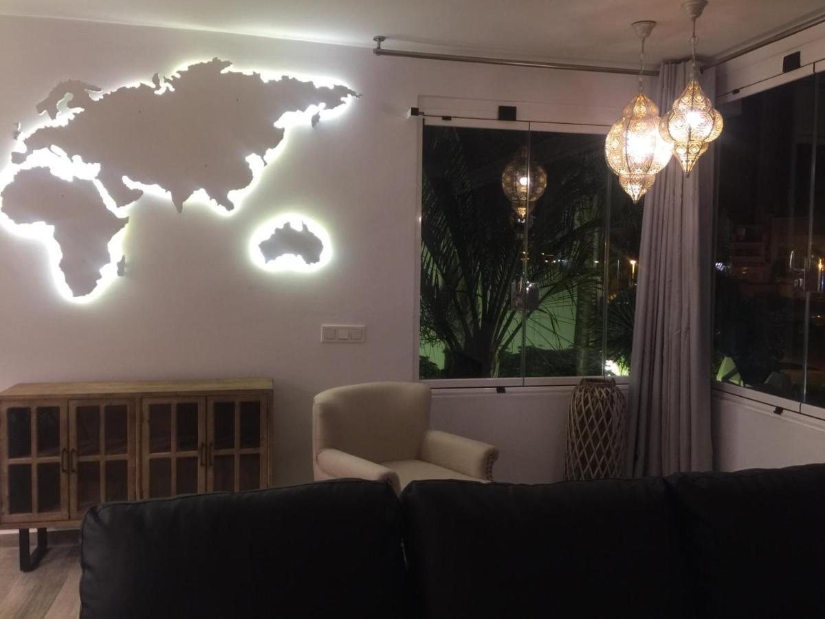 Apartamento Windsor Benalmadena Bagian luar foto
